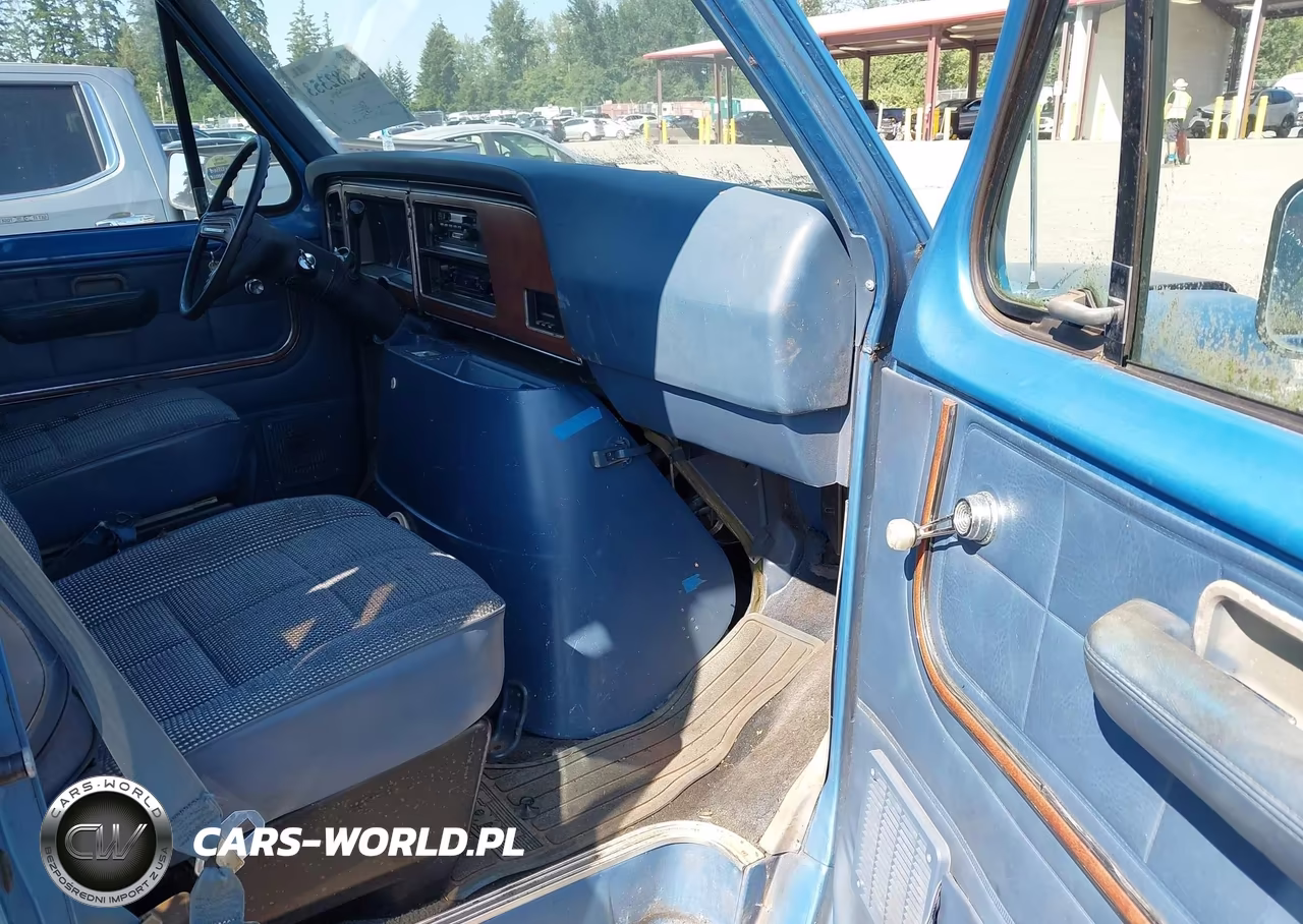 1985 Ford Econoline E150 VIN:1FMEE11Y4FHA81821 - 5