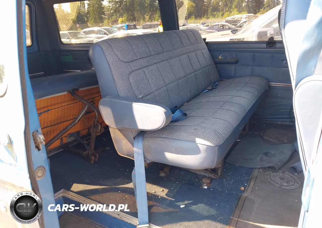 1985 Ford Econoline E150 VIN:1FMEE11Y4FHA81821 - 8