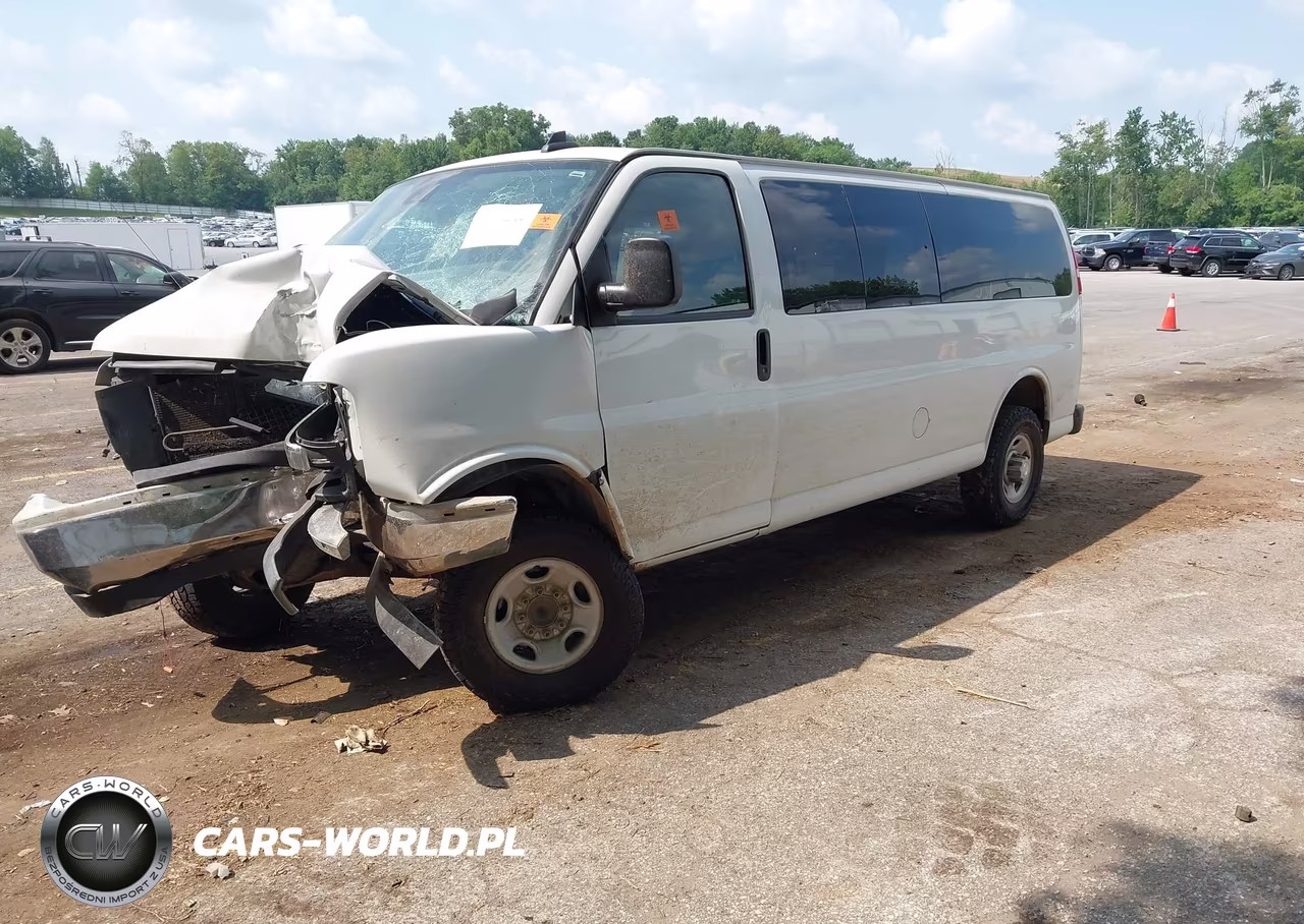 2020 Chevrolet Express Passenger Rwd 3500 Extended Wheelbase Lt VIN:1GAZGPFG4L1189064 - 2