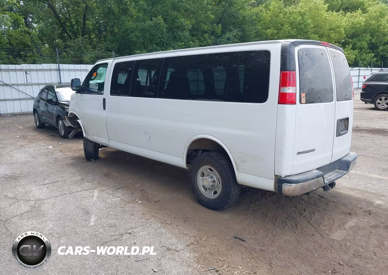 2020 Chevrolet Express Passenger Rwd 3500 Extended Wheelbase Lt VIN:1GAZGPFG4L1189064 - 3