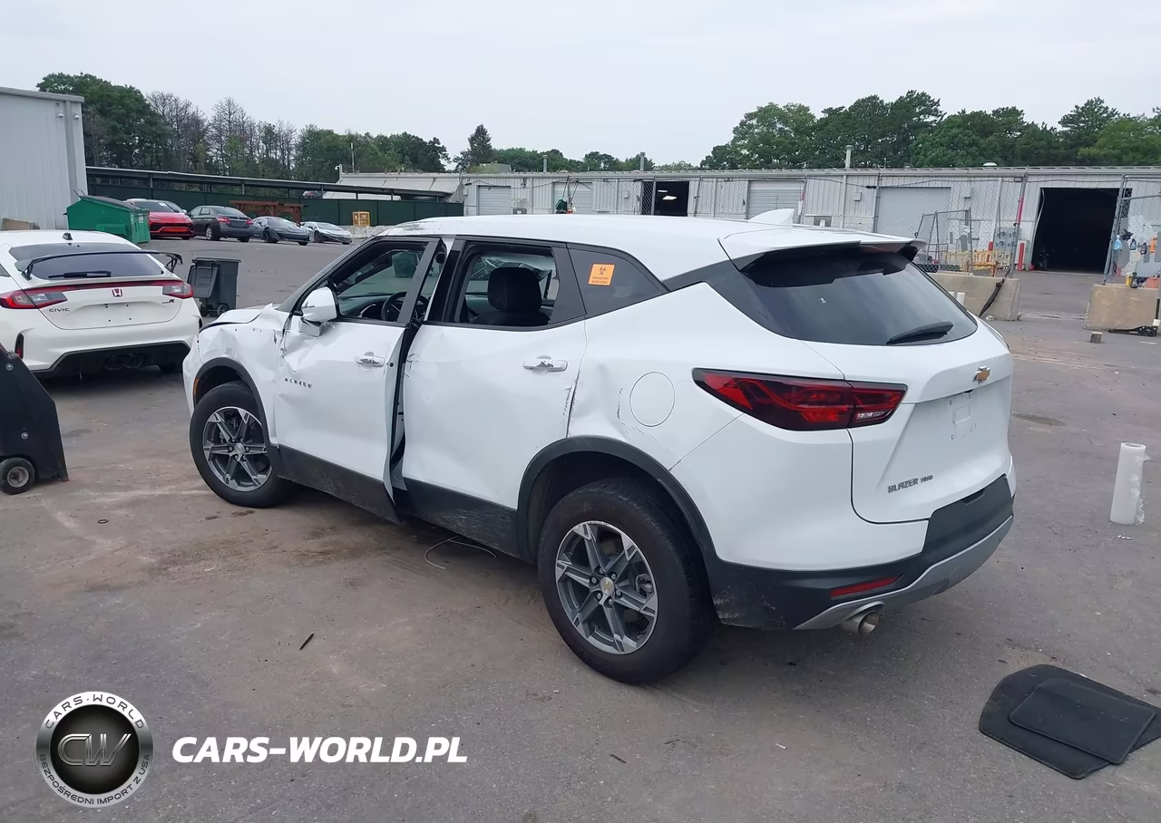 2025 Chevrolet Blazer Awd 2Lt VIN:3GNKBHR41SS150662 - 3