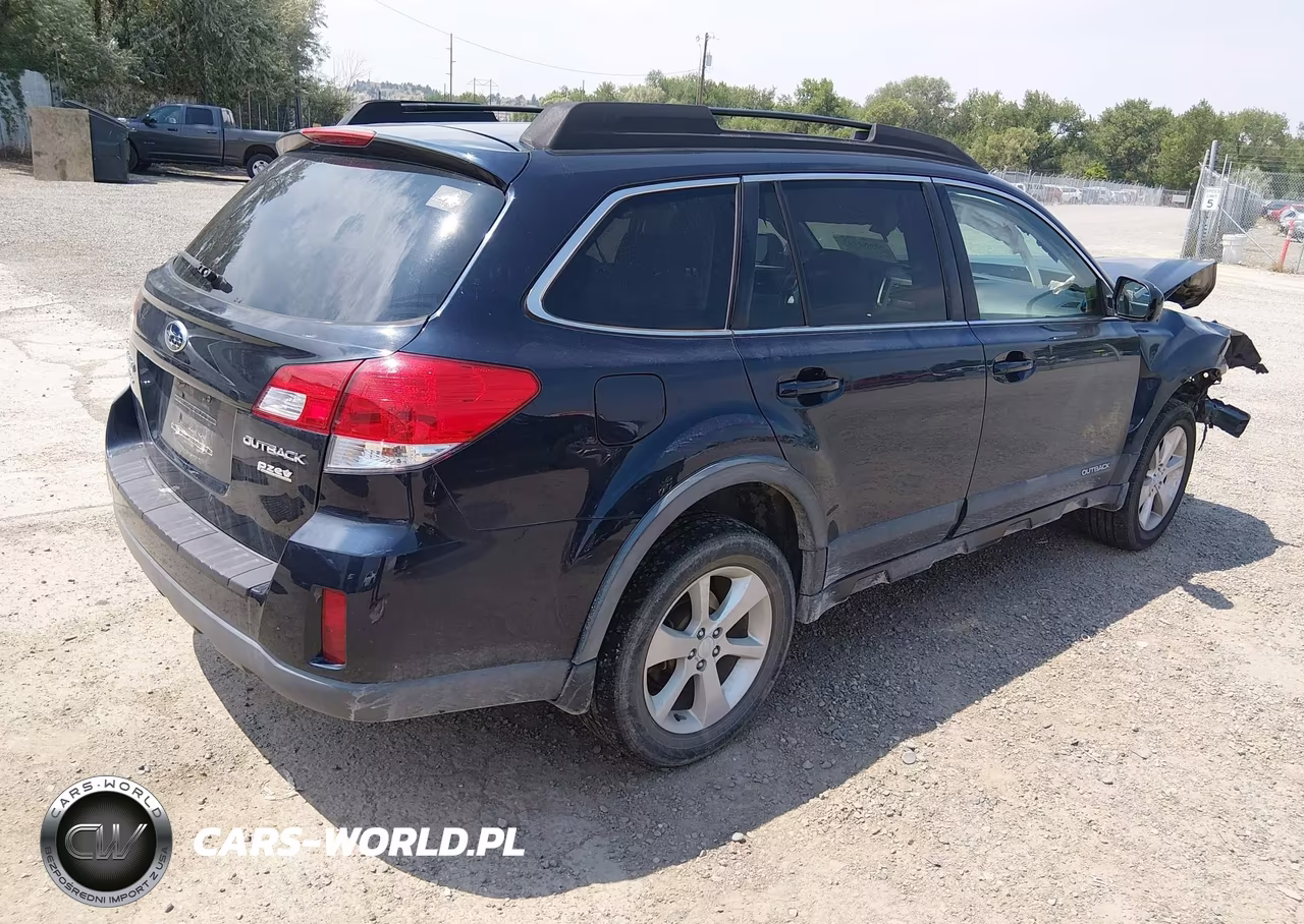 2013 Subaru Outback 2.5I Premium VIN:4S4BRBGC1D3323225 - 4