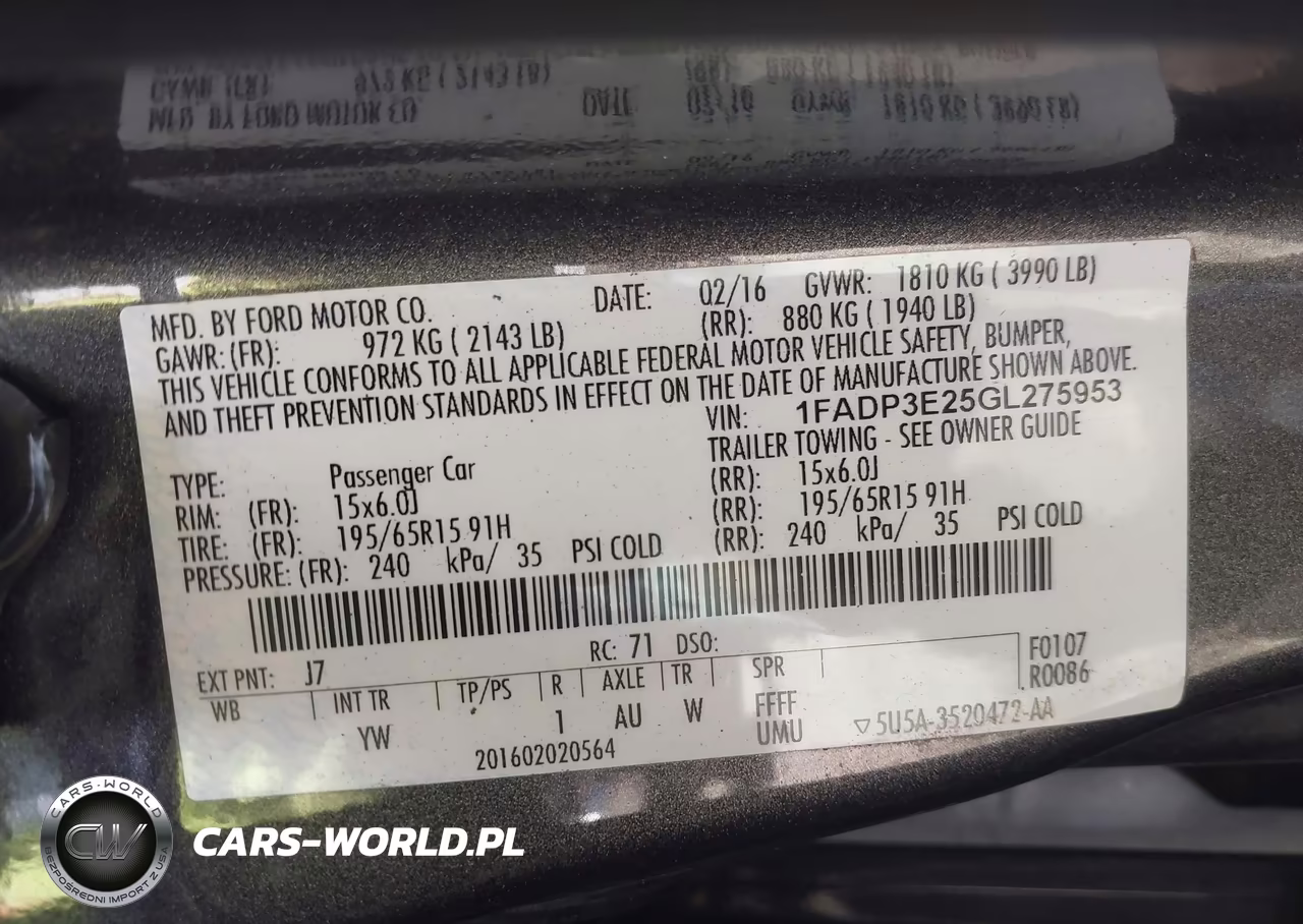 2016 Ford Focus S VIN:1FADP3E25GL275953 - 9