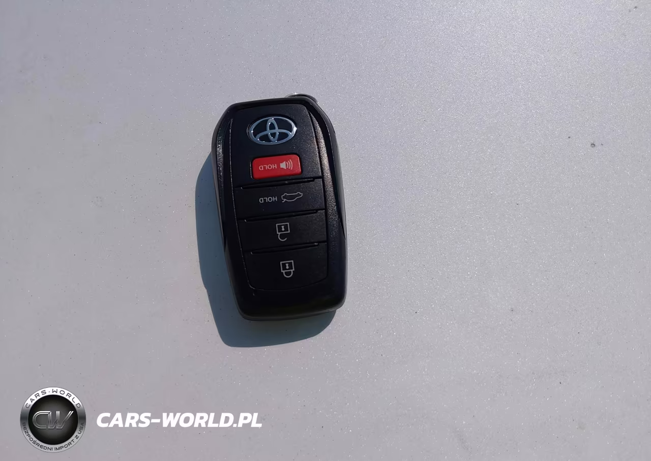 2026 Toyota Camry Le VIN:4T1DAACK0TU249621 - 11