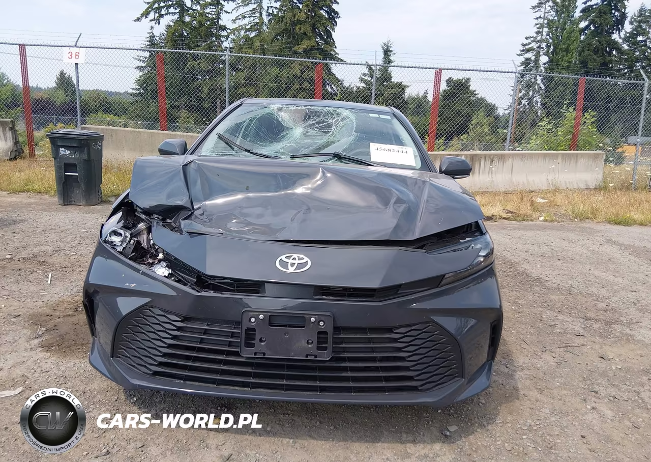 2026 Toyota Camry Le VIN:4T1DAACK0TU249621 - 12