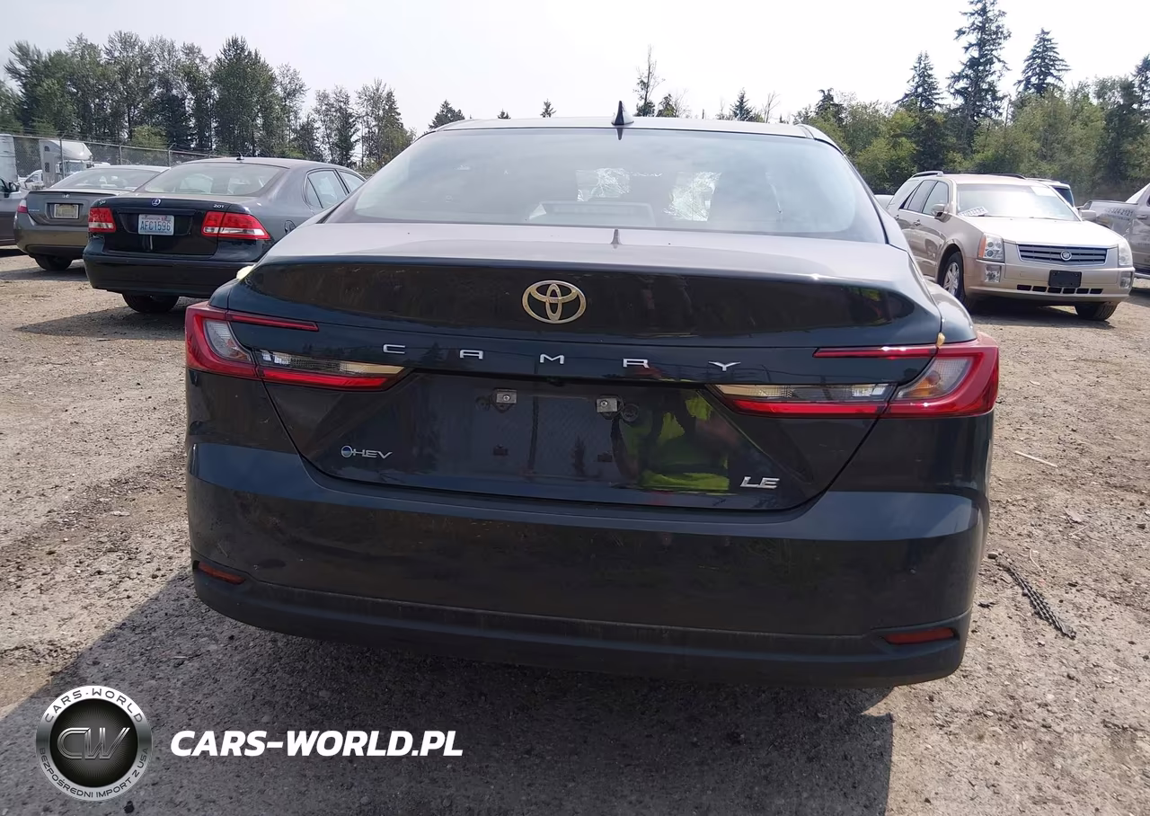 2026 Toyota Camry Le VIN:4T1DAACK0TU249621 - 16