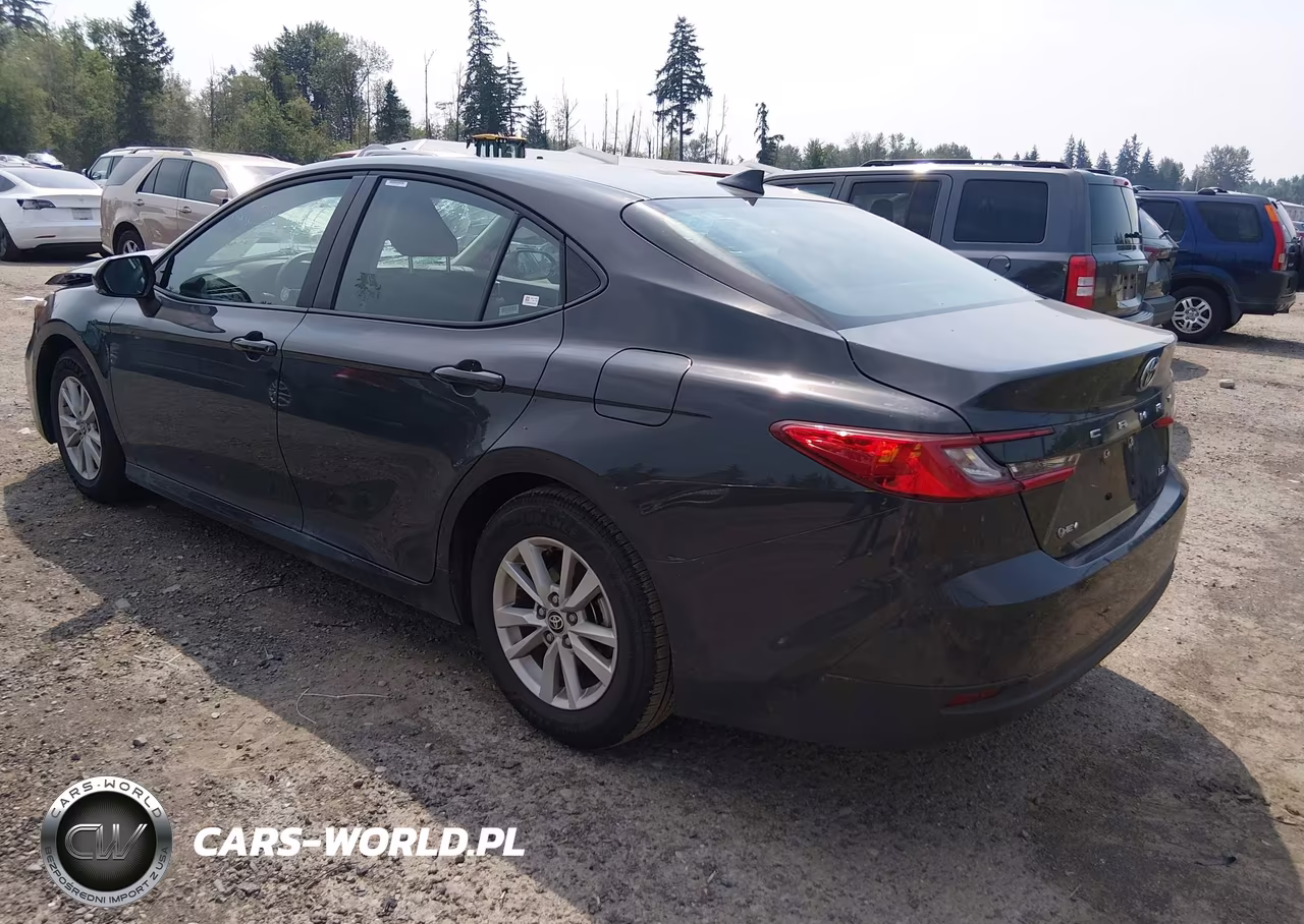 2026 Toyota Camry Le VIN:4T1DAACK0TU249621 - 3