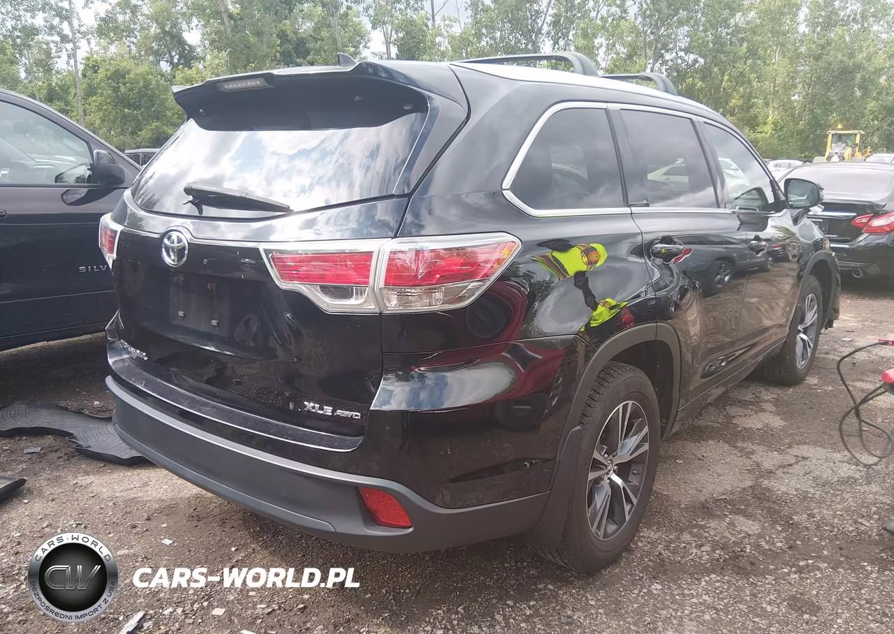 2016 Toyota Highlander Xle V6 VIN:5TDJKRFH3GS328424 - 4
