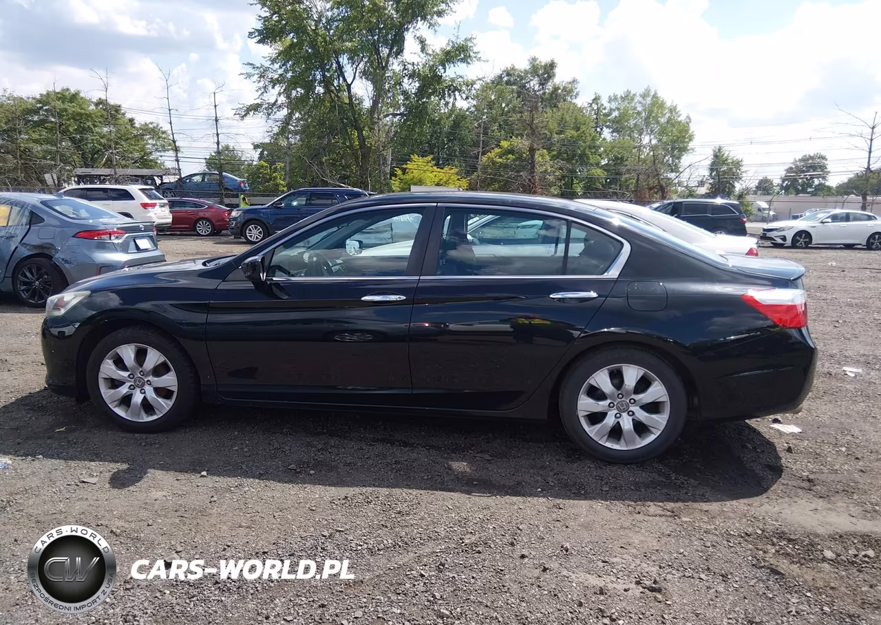 2014 Honda Accord Sport VIN:1HGCR2F53EA126308 - 14