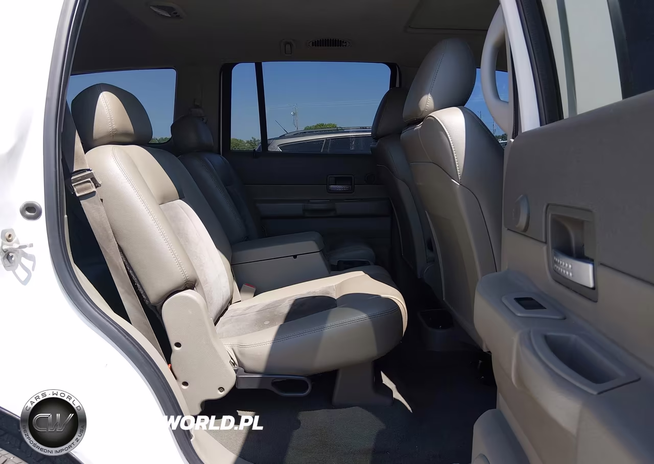 2007 Dodge Durango Limited VIN:1D8HD582X7F560868 - 8