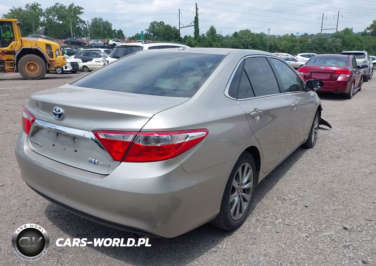 2015 Toyota Camry Hybrid Xle VIN:4T1BD1FK3FU173455 - 4