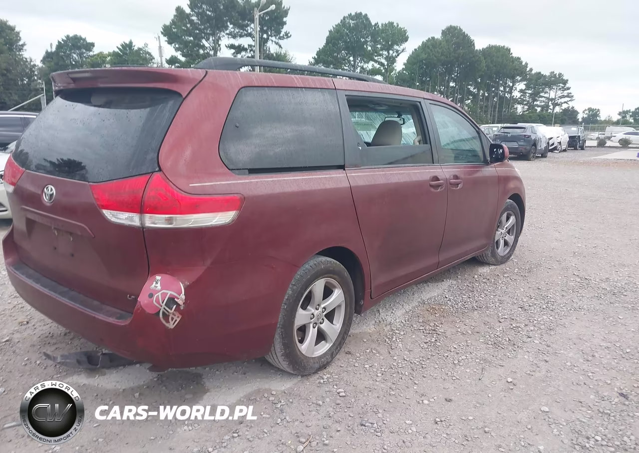 2011 Toyota Sienna Le V6 VIN:5TDKK3DC9BS064921 - 4
