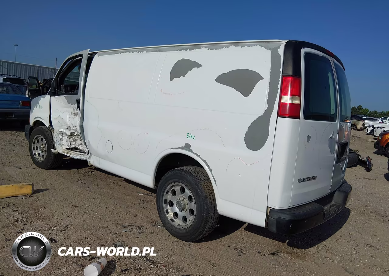 2011 Chevrolet Express 1500 Work Van VIN:1GCSGAFX2B1177497 - 3