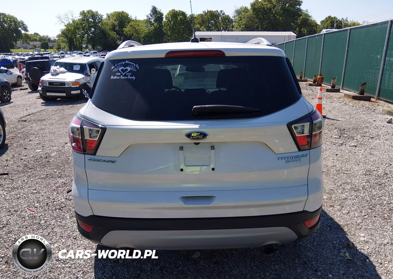 2017 Ford Escape Titanium VIN:1FMCU0J98HUB40649 - 16
