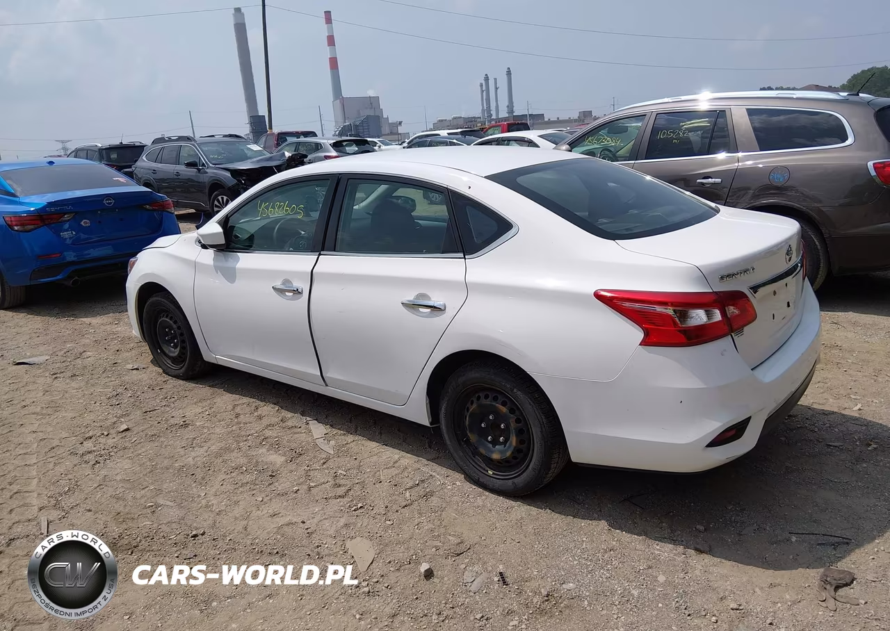 2018 Nissan Sentra S VIN:3N1AB7AP5JY318158 - 3