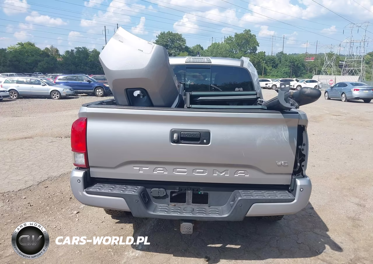 2017 Toyota Tacoma Trd Off Road VIN:3TMCZ5AN7HM049344 - 16