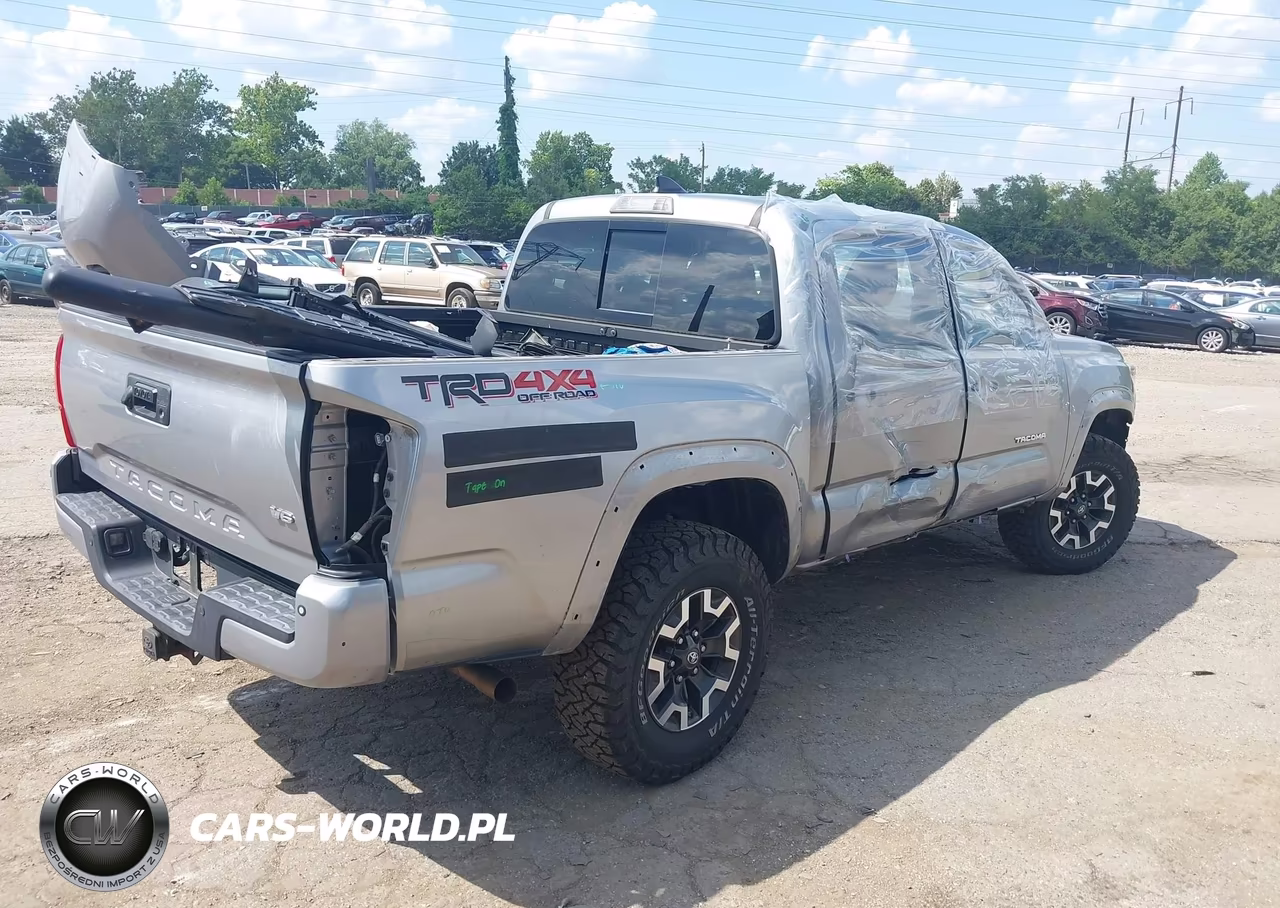 2017 Toyota Tacoma Trd Off Road VIN:3TMCZ5AN7HM049344 - 4