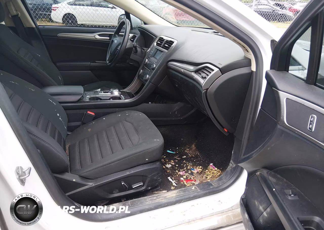 2018 Ford Fusion Se VIN:3FA6P0H75JR258058 - 5