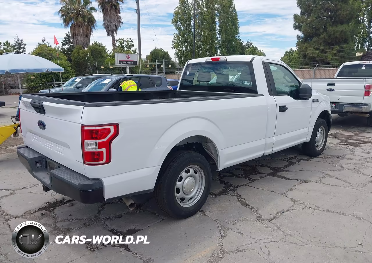 2019 Ford F-150 Xl VIN:1FTMF1CB4KKE50731 - 4