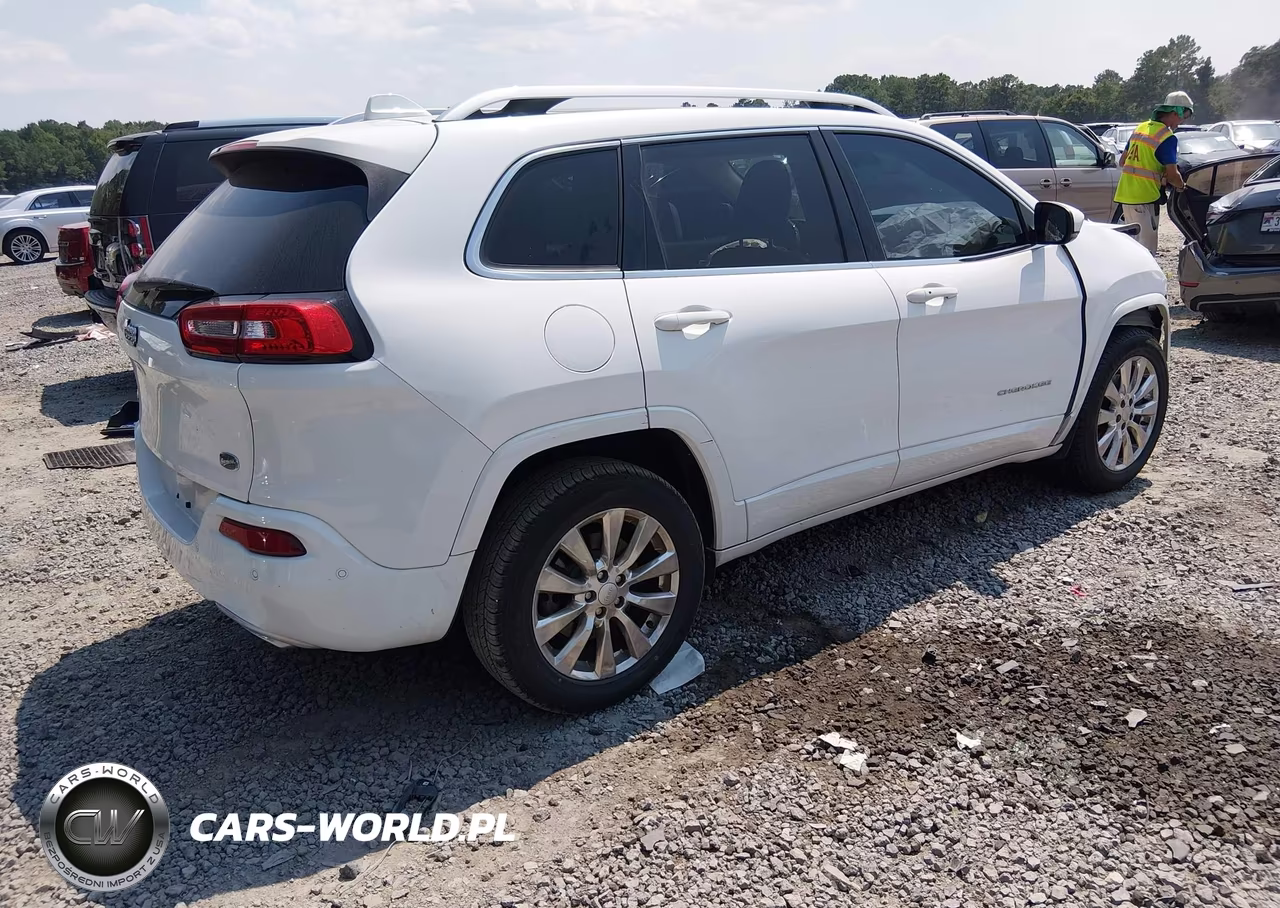 2018 Jeep Cherokee Overland 4X4 VIN:1C4PJMJX7JD614410 - 4