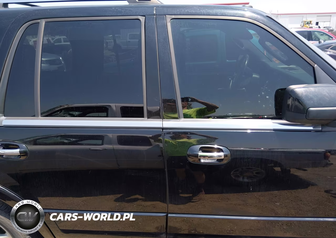 2016 Ford Expedition Limited VIN:1FMJU2AT8GEF44686 - 13