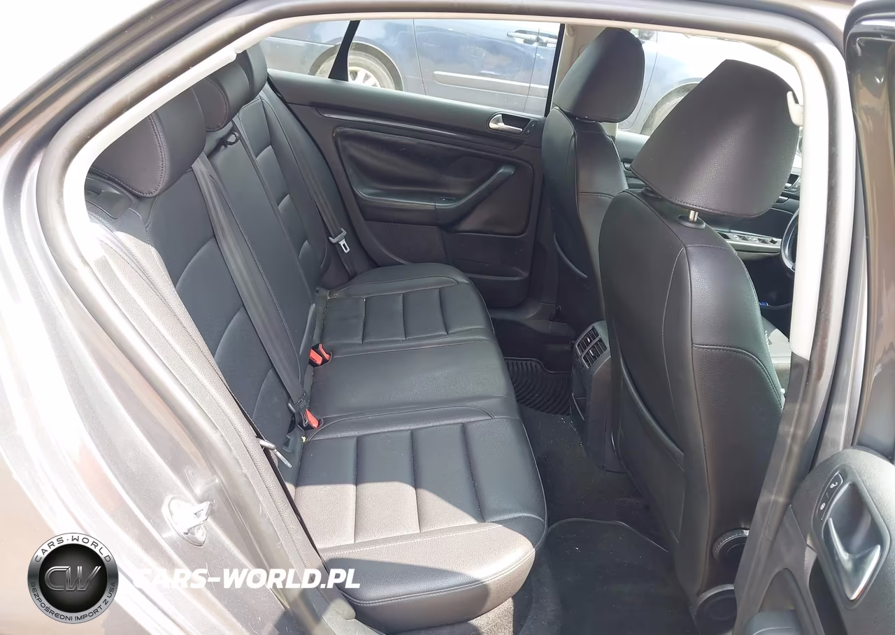 2010 Volkswagen Jetta Se VIN:3VWRX7AJ4AM031671 - 8