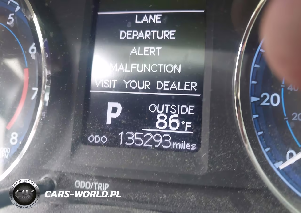 2019 Toyota Corolla Le VIN:2T1BURHEXKC147128 - 16