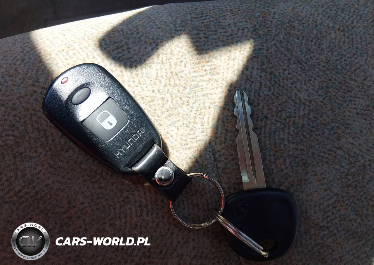 2002 Hyundai Elantra Gls VIN:KMHDN45D22U334088 - 11