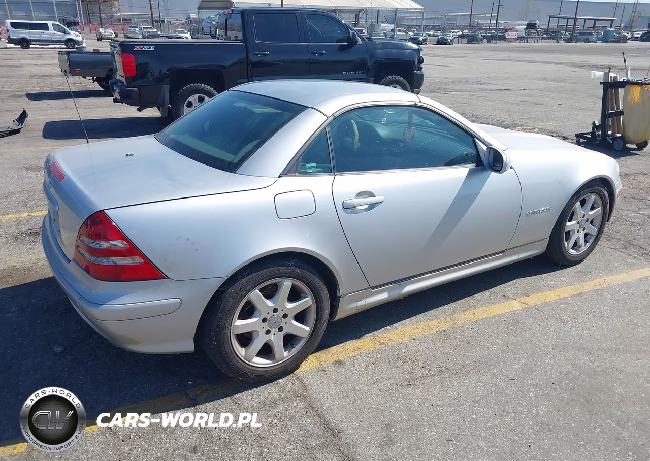 2003 Mercedes-Benz Slk 230 Kompressor VIN:WDBKK49F23F289917 - 4