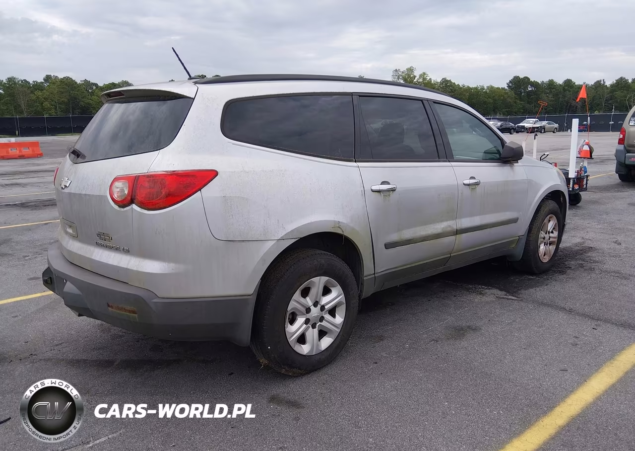 2012 Chevrolet Traverse Ls VIN:1GNKRFED7CJ303215 - 4