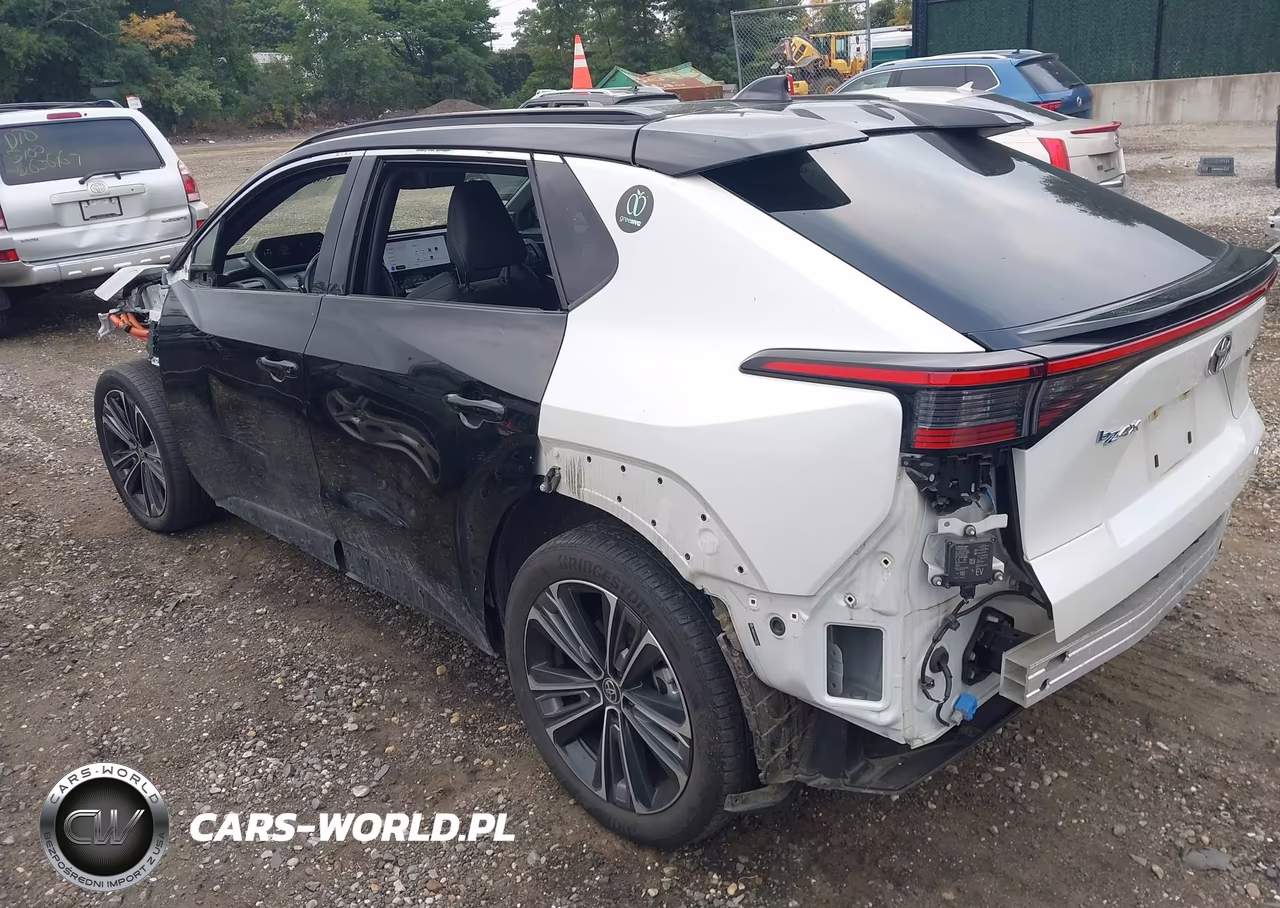 2023 Toyota Bz4X Limited VIN:JTMABACA6PA028821 - 3
