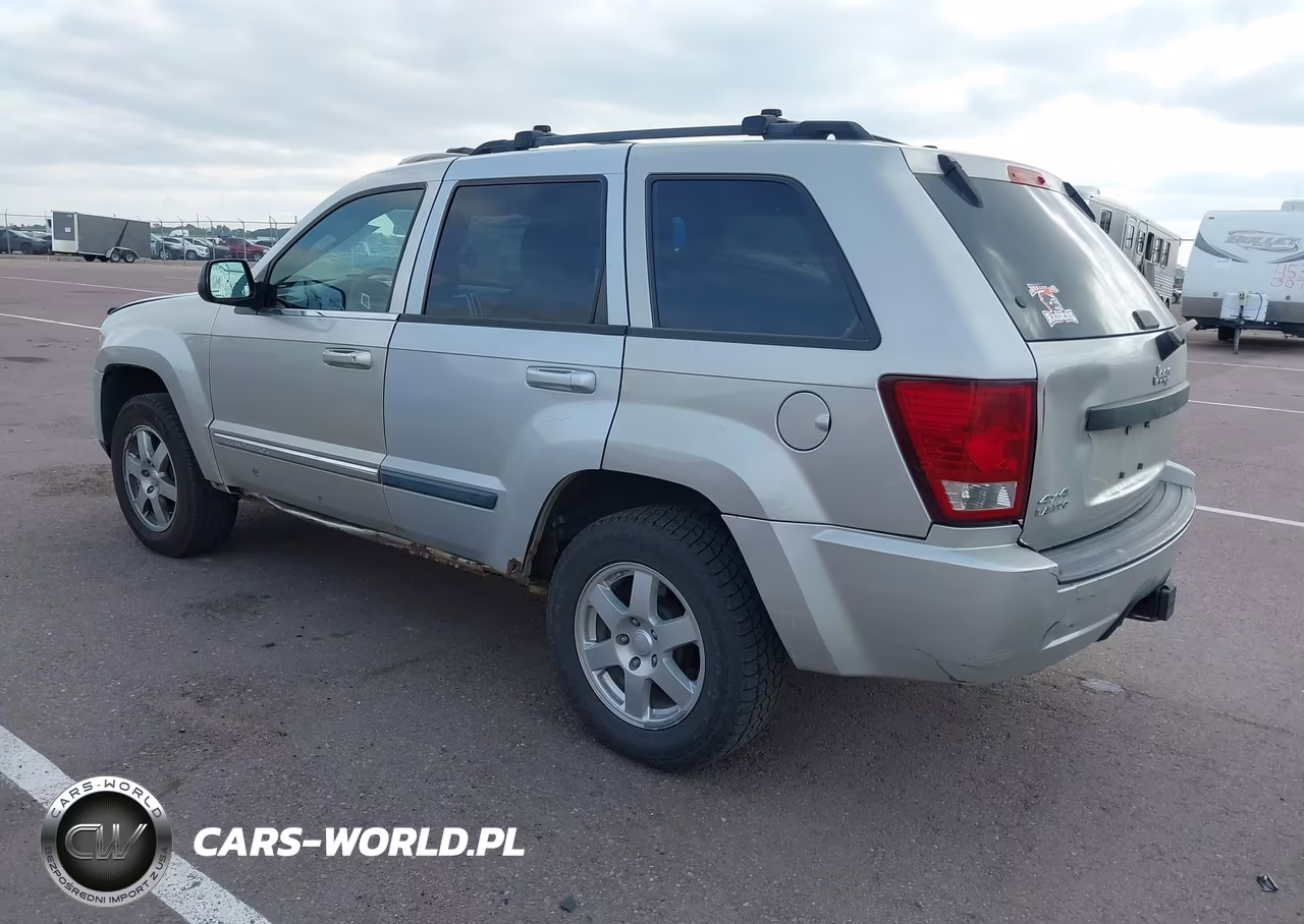 2008 Jeep Grand Cherokee Laredo VIN:1J8GR48K68C237077 - 3