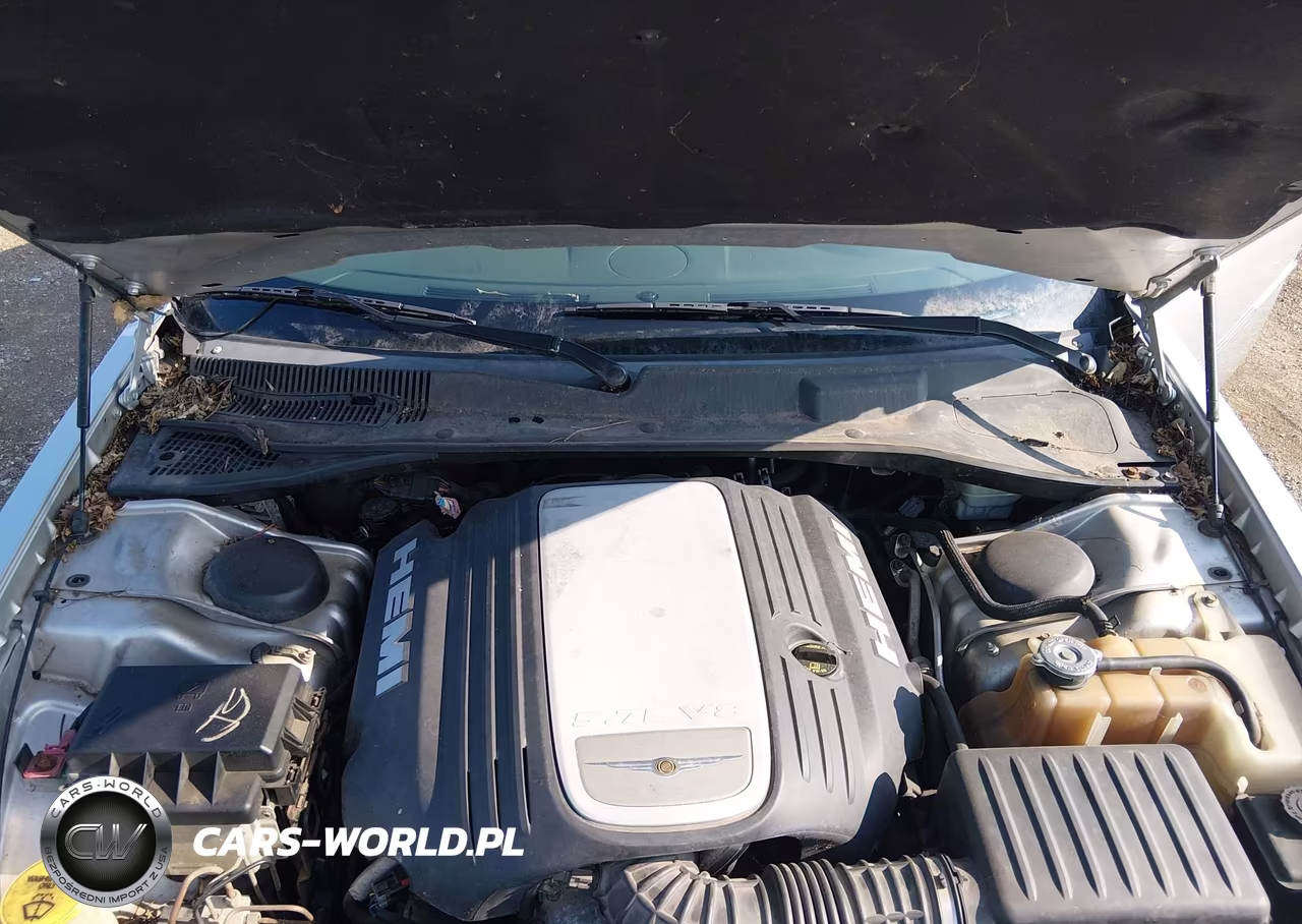2007 Chrysler 300C VIN:2C3KA63H37H633760 - 10