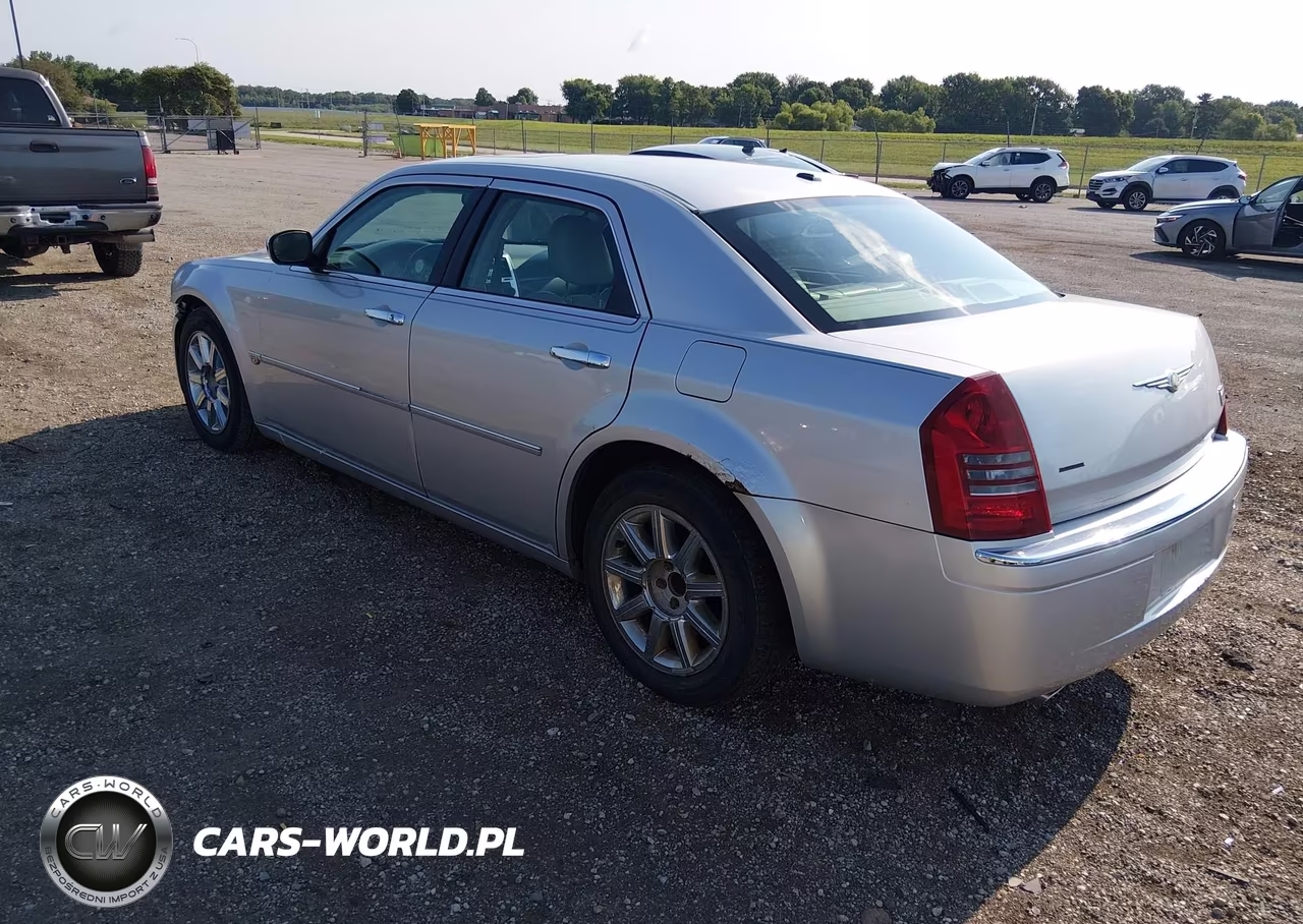 2007 Chrysler 300C VIN:2C3KA63H37H633760 - 3