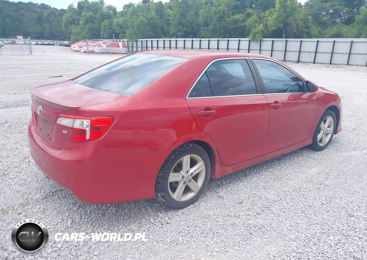2014 Toyota Camry Se VIN:4T1BF1FK8EU729476 - 4
