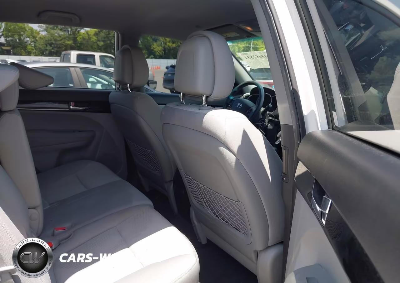 2011 Kia Sorento Lx VIN:5XYKT3A14BG013503 - 8