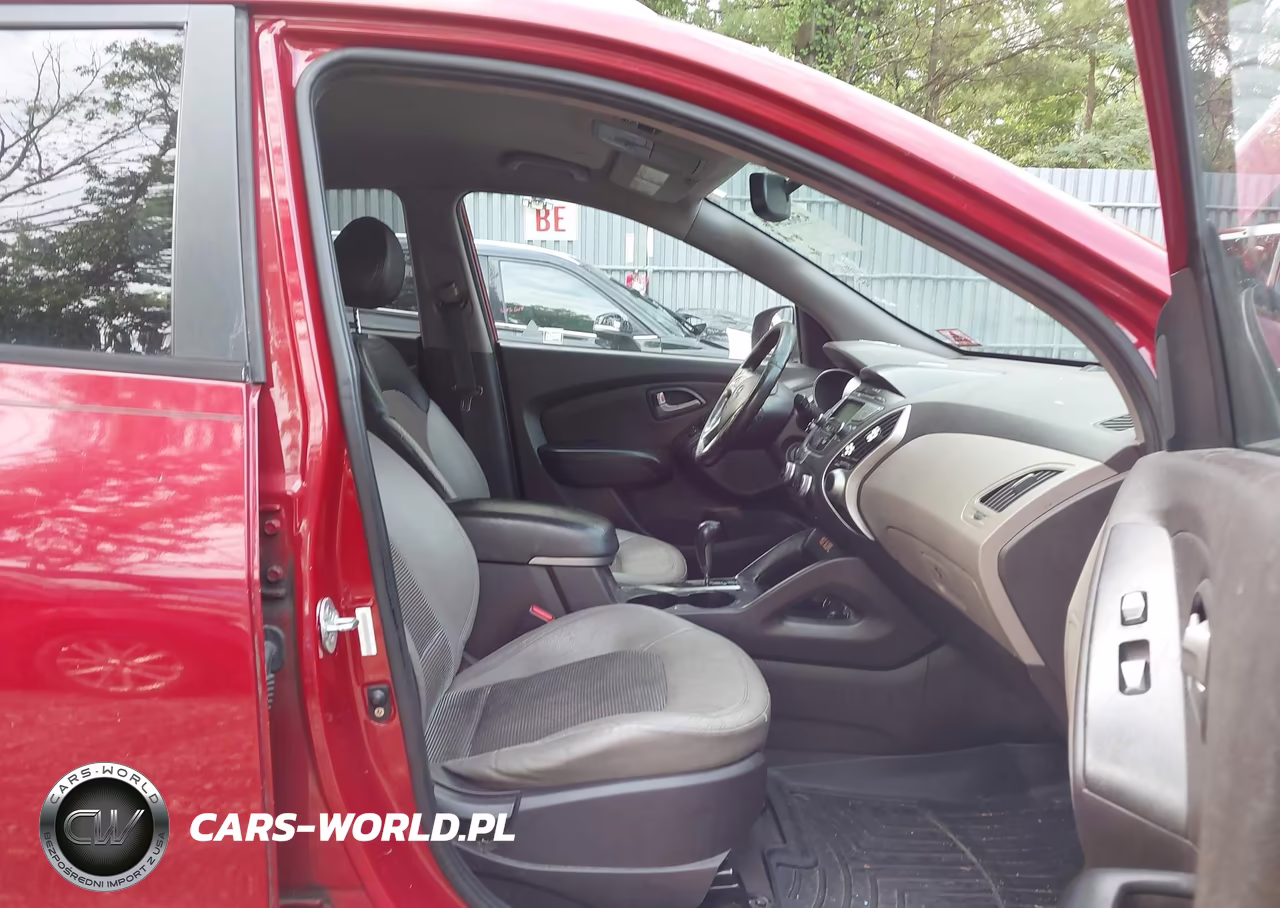 2011 Hyundai Tucson Gls VIN:KM8JU3AC7BU135261 - 5