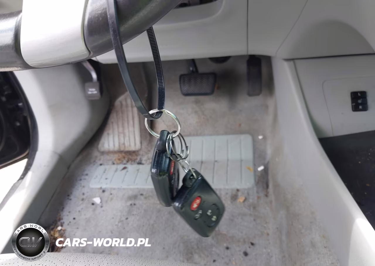 2010 Toyota Prius Iv VIN:JTDKN3DU8A0039736 - 11