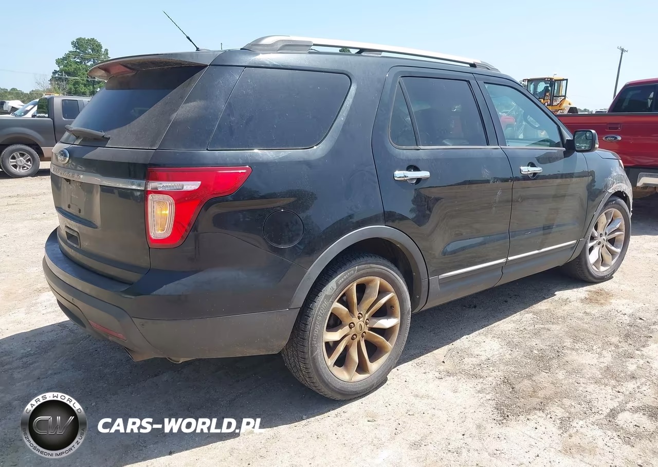 2012 Ford Explorer Xlt VIN:1FMHK7D81CGA12977 - 4