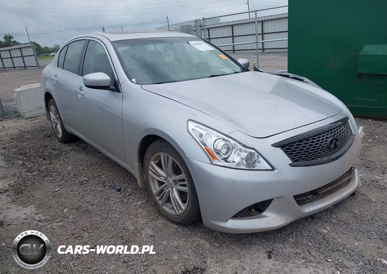 2013 Infiniti G37