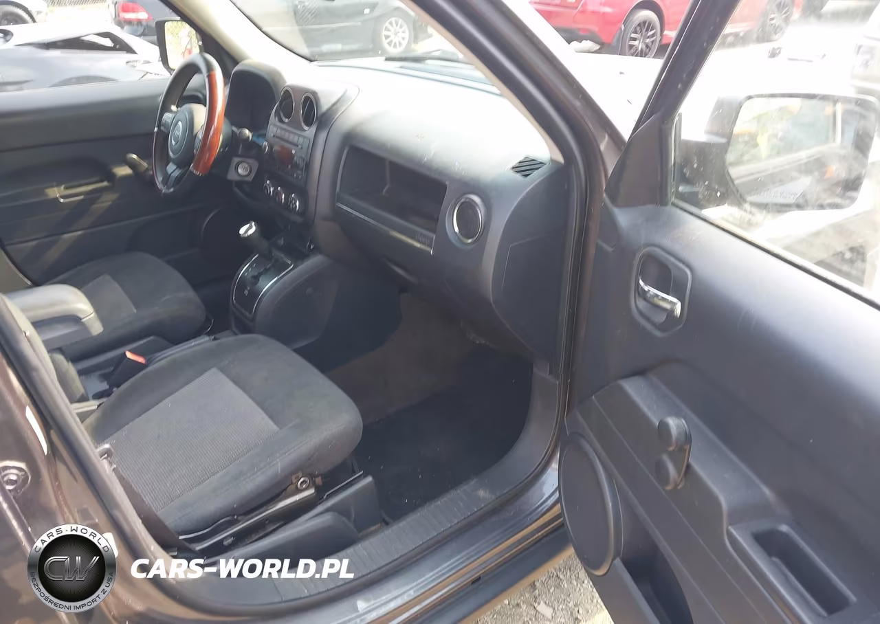2014 Jeep Patriot Sport VIN:1C4NJPBB5ED754716 - 5