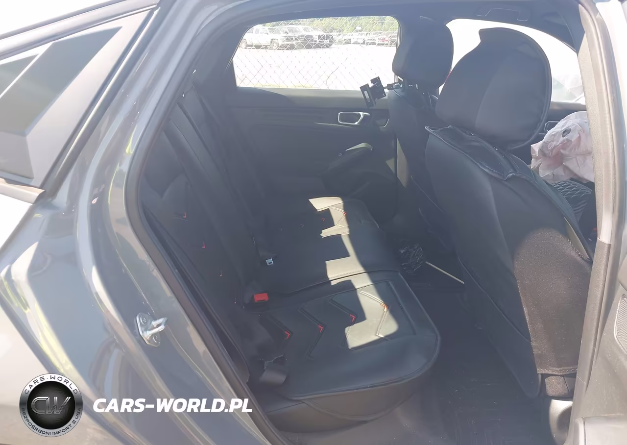 2025 Honda Civic Sport VIN:2HGFE2F51SH590915 - 8