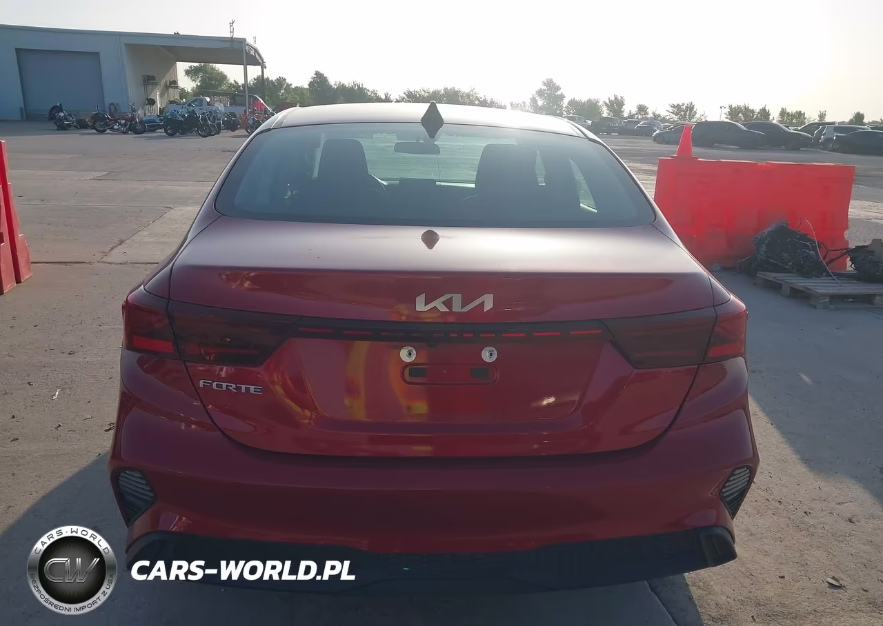 2024 Kia Forte Lxs VIN:3KPF24AD9RE763183 - 16