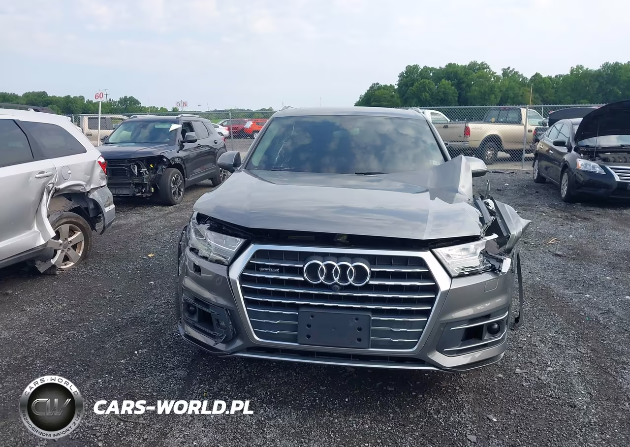 2017 Audi Q7 3.0T Premium VIN:WA1VAAF75HD003018 - 12