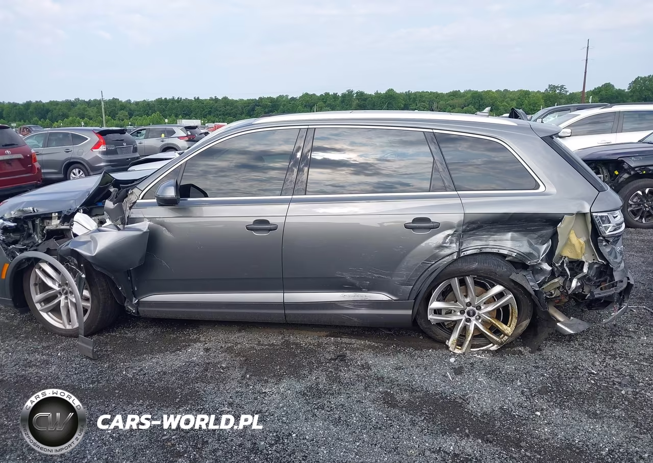 2017 Audi Q7 3.0T Premium VIN:WA1VAAF75HD003018 - 14