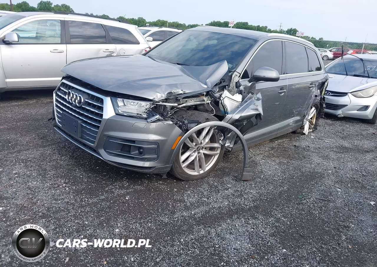 2017 Audi Q7 3.0T Premium VIN:WA1VAAF75HD003018 - 2