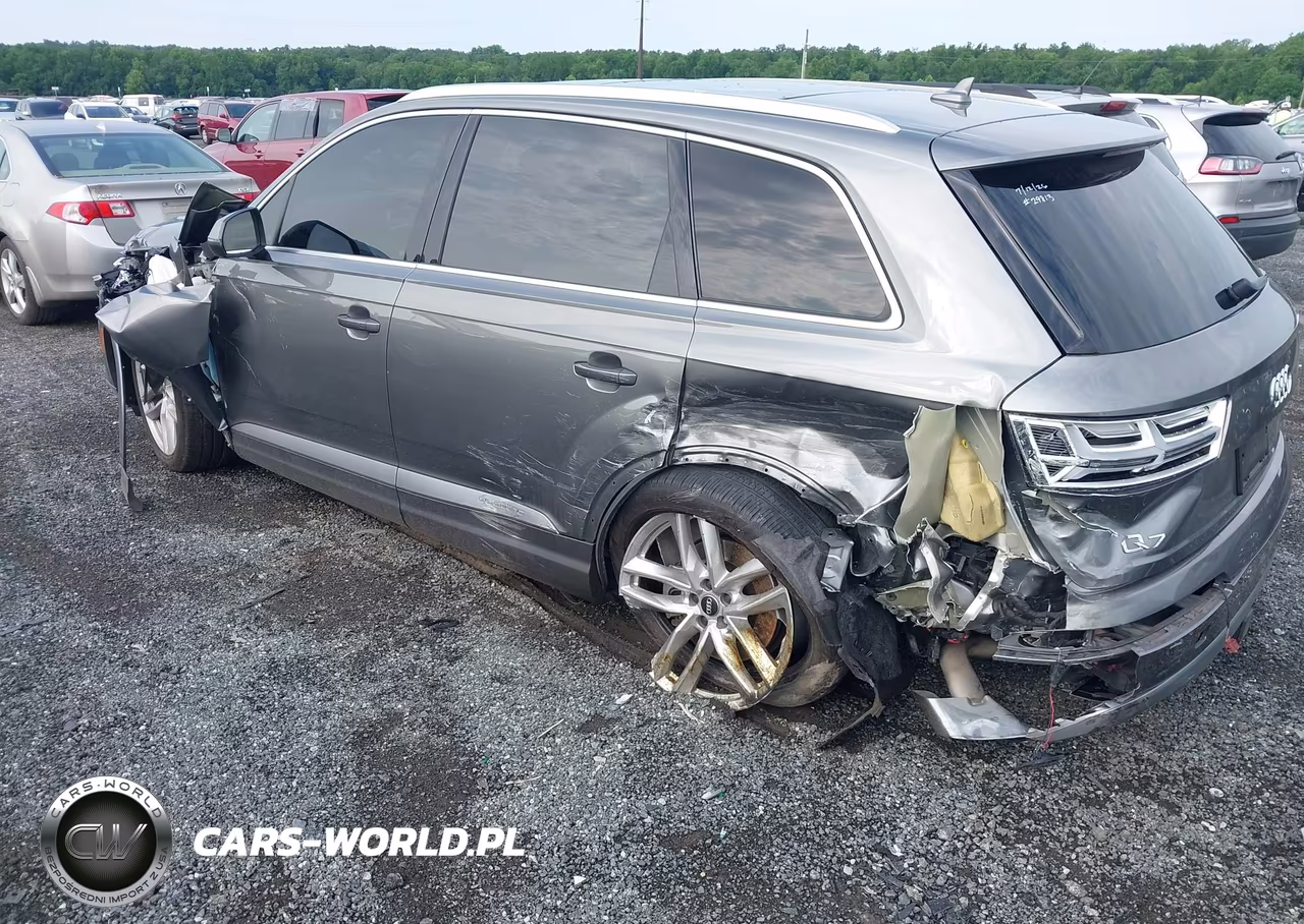 2017 Audi Q7 3.0T Premium VIN:WA1VAAF75HD003018 - 3