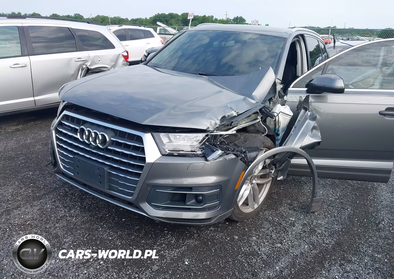 2017 Audi Q7 3.0T Premium VIN:WA1VAAF75HD003018 - 6