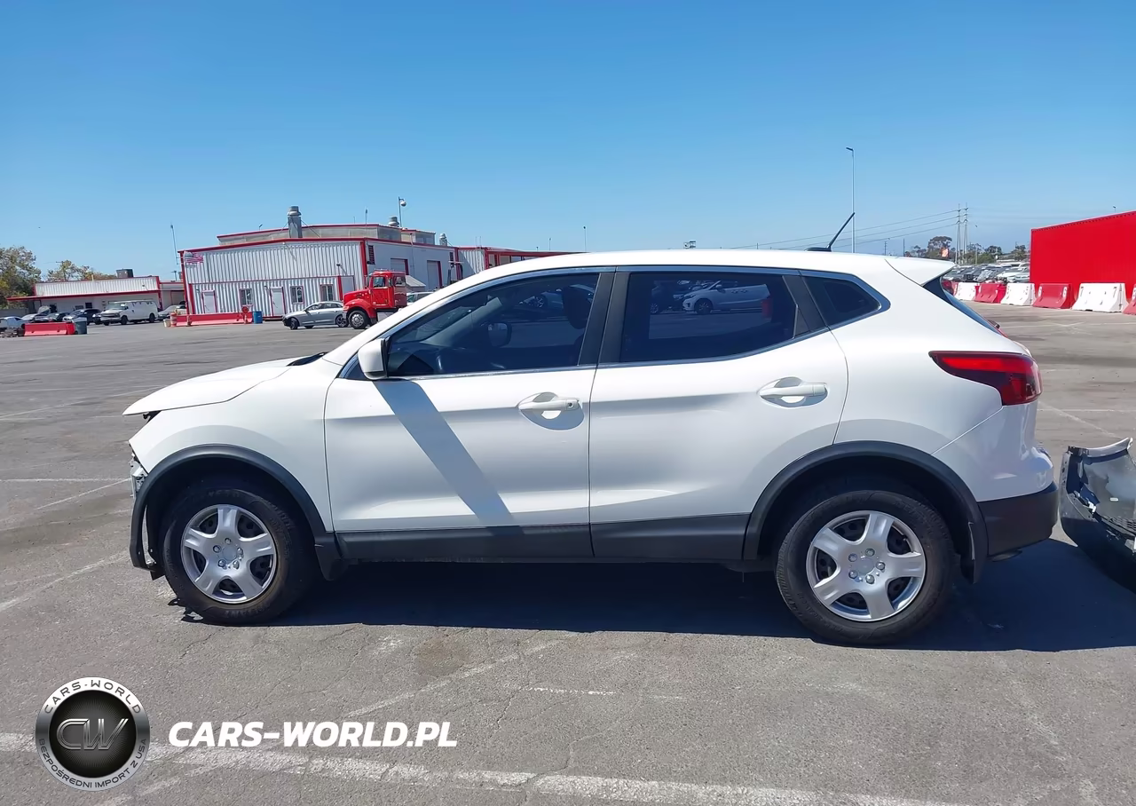 2018 Nissan Rogue Sport S VIN:JN1BJ1CP3JW183741 - 15