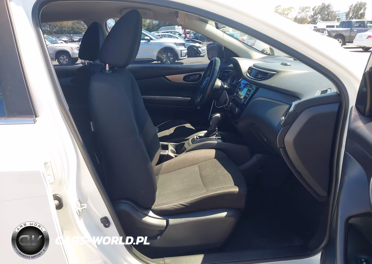 2018 Nissan Rogue Sport S VIN:JN1BJ1CP3JW183741 - 5